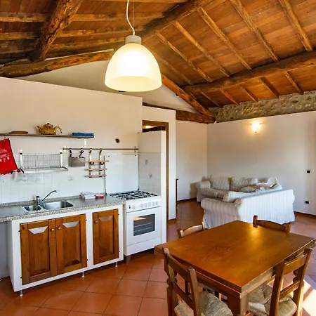 Il Corniolo Alloggio per agriturismo Castiglione di Garfagnana